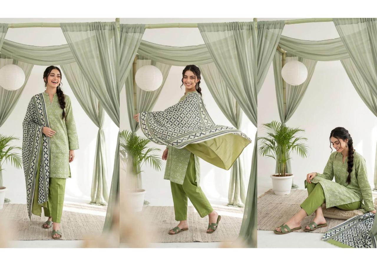 Salina Regalia Unstitched 3 Piece Lawn Suit