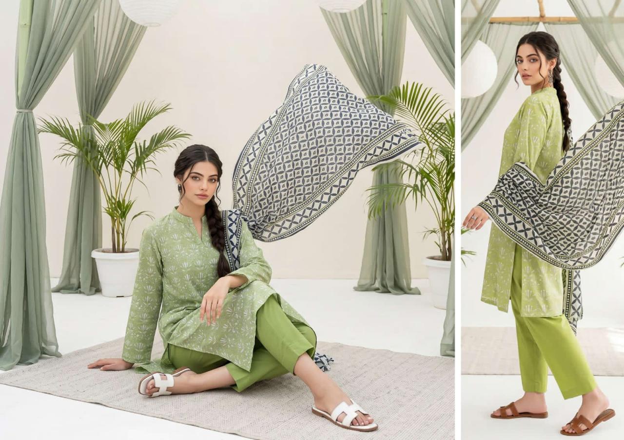 Salina Regalia Unstitched 3 Piece Lawn Suit
