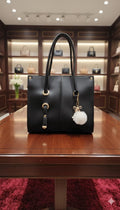 Queen Tote Bag