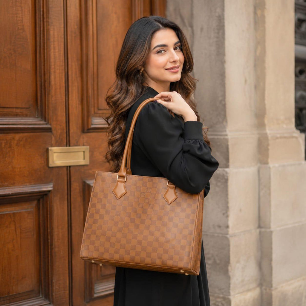 Bella Classic Handbag